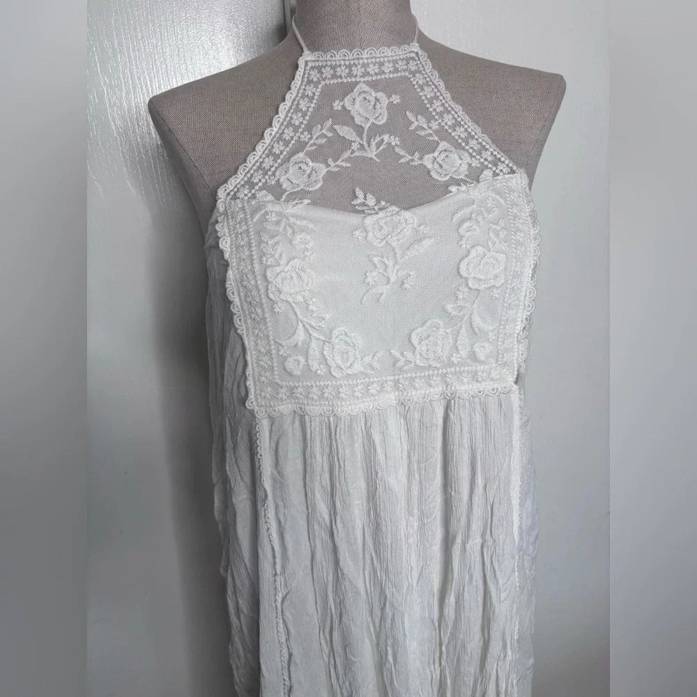 Abercrombie & Fitch White Lace Halter Maxi Dress - Women's Size Small - Romantic